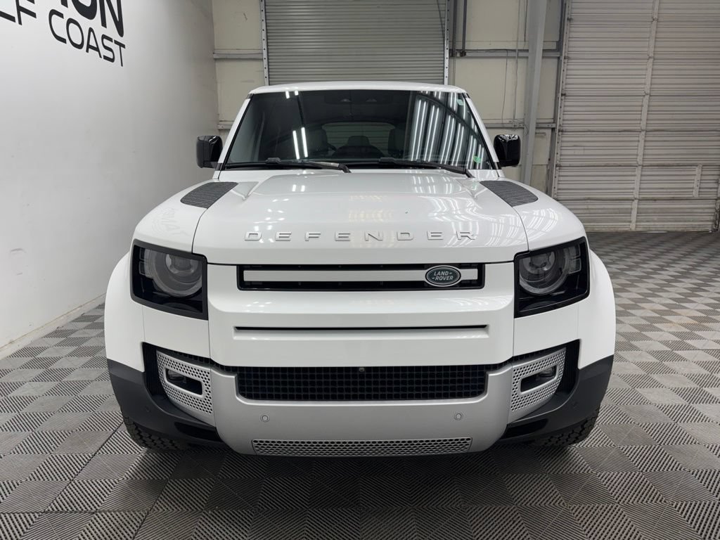 Used 2023 Land Rover Defender 110 SE AWD/4WD image 9