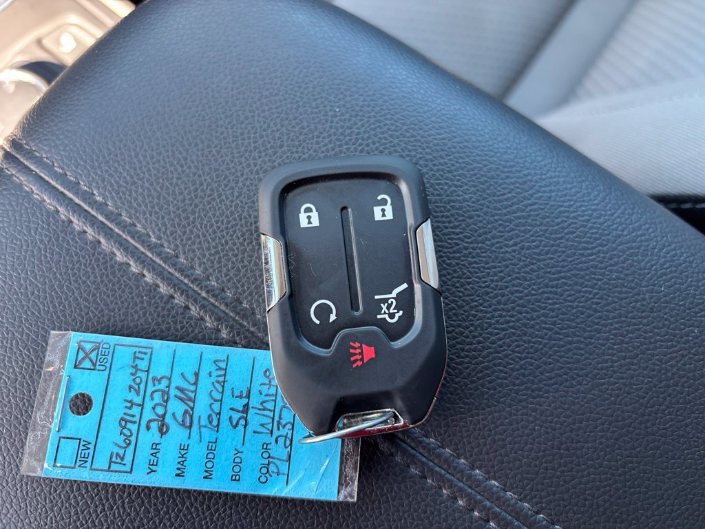 Used 2023 GMC Terrain SLE w/ Driver Convenience Package AWD/4WD image 33