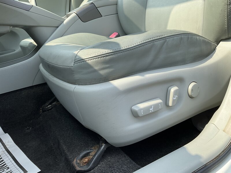 Used 2012 Toyota Prius Four FWD image 21