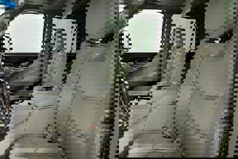 Used 2015 Cadillac Escalade Premium image 20