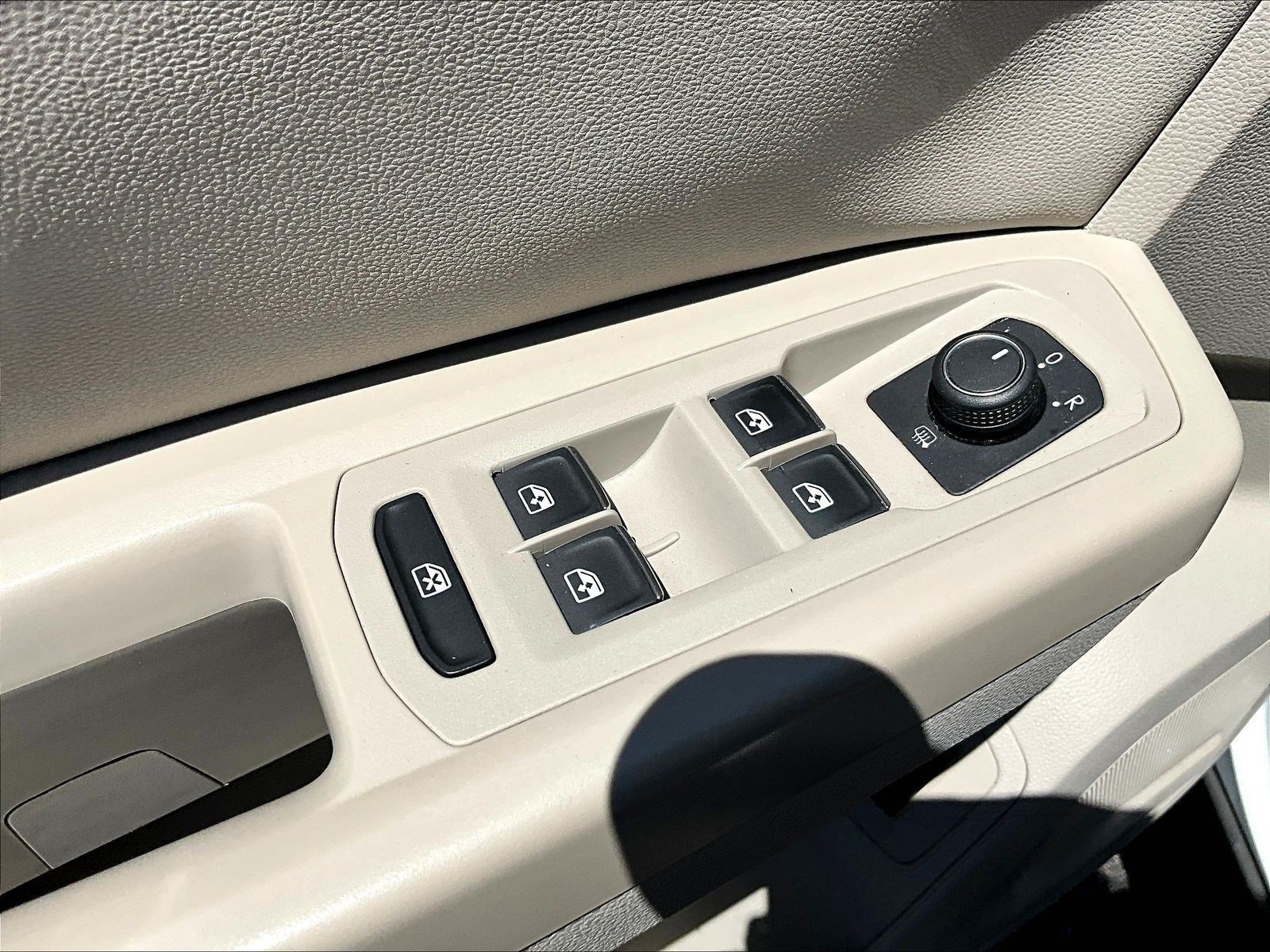Used 2018 Volkswagen Atlas SE AWD/4WD image 36