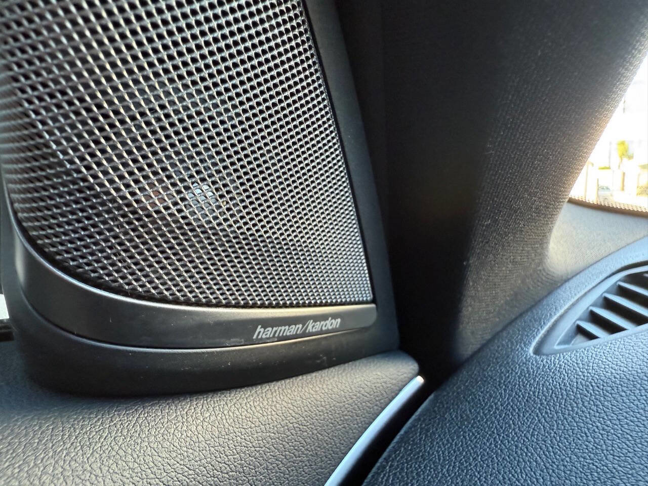 Used 2021 BMW 540i w/ M Sport Package image 46