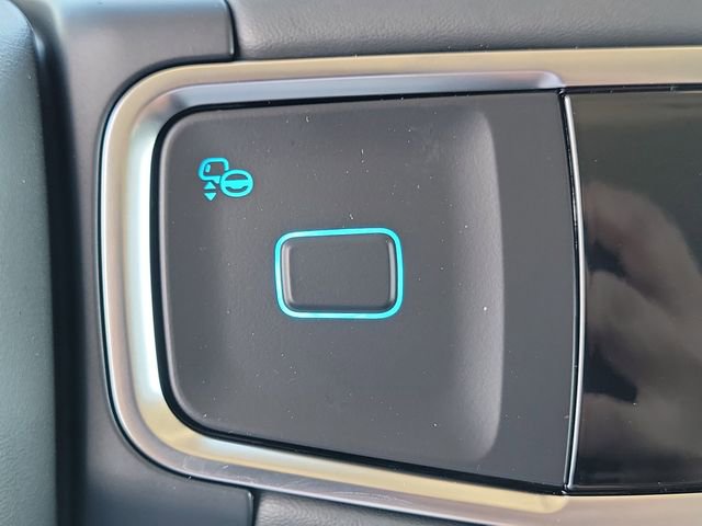 New 2026 Ford Expedition Active image 9