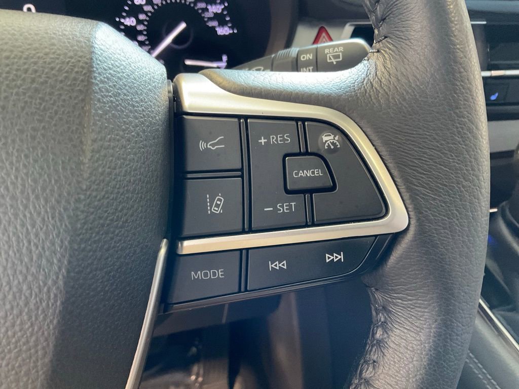 Used 2021 Toyota Sienna XLE w/ XLE Plus Package image 13