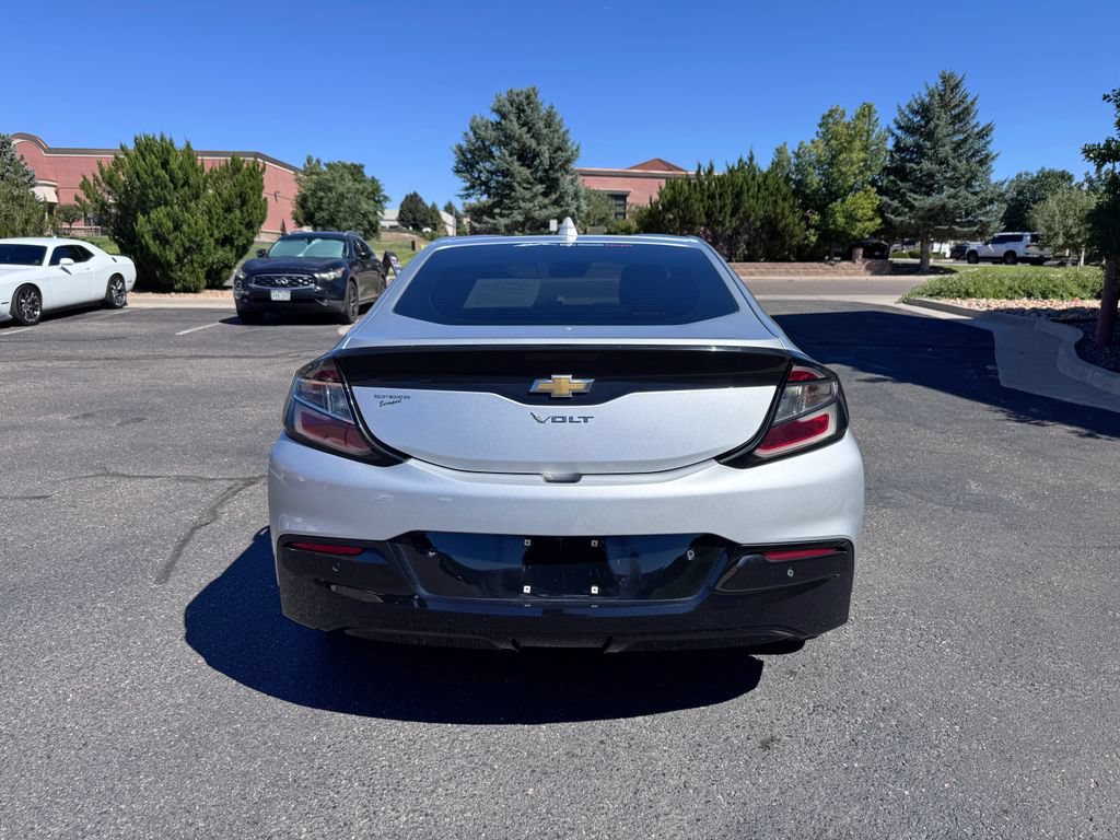 Used 2017 Chevrolet Volt Premier w/ Driver Confidence Package FWD image 10