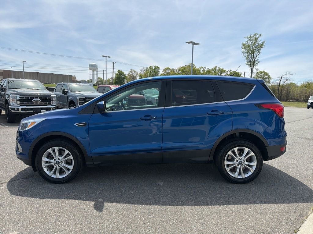Used 2019 Ford Escape SE image 6