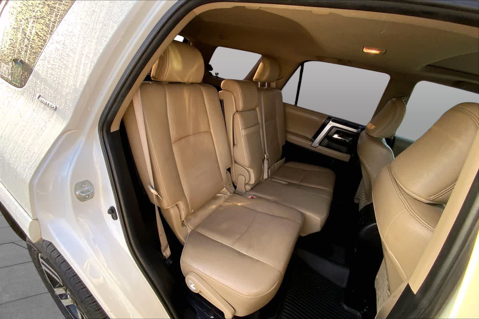 Used 2018 Toyota 4Runner Limited AWD/4WD image 19