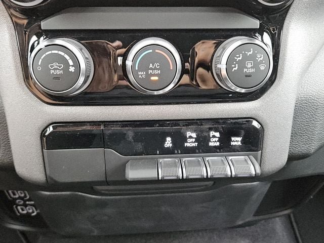 New 2026 RAM 1500 Tradesman AWD/4WD image 19