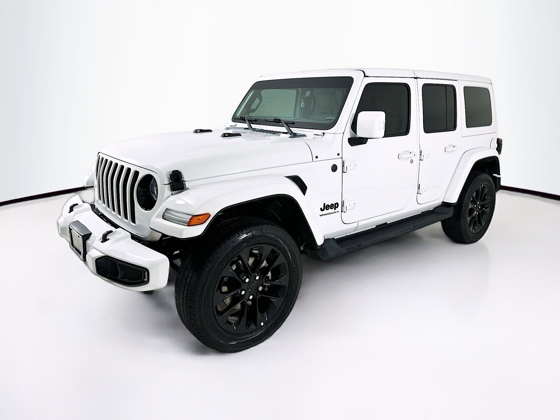 Used 2023 Jeep Wrangler Unlimited Sahara AWD/4WD image 3