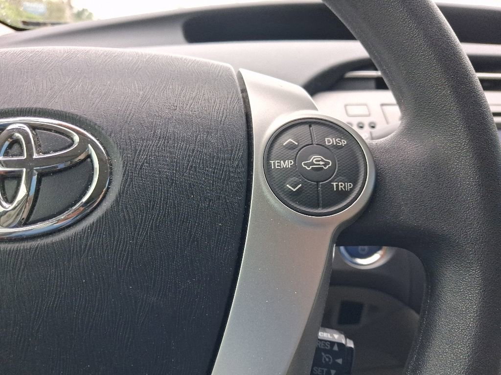 Used 2015 Toyota Prius Three FWD image 27