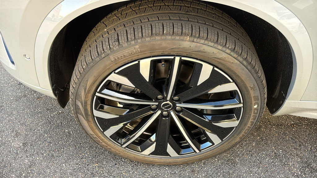New 2027 Volvo XC90 B6 Ultra AWD/4WD image 31