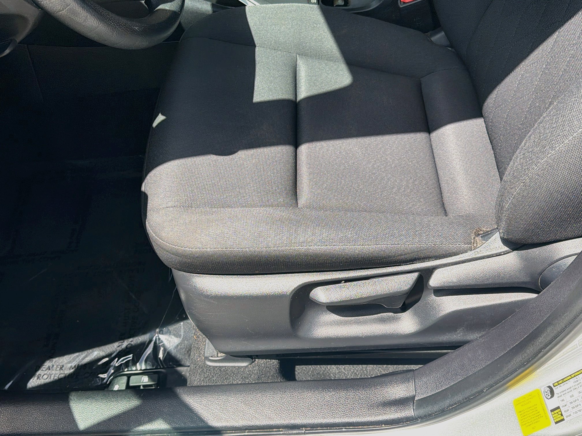 Used 2023 Toyota Corolla LE FWD image 17