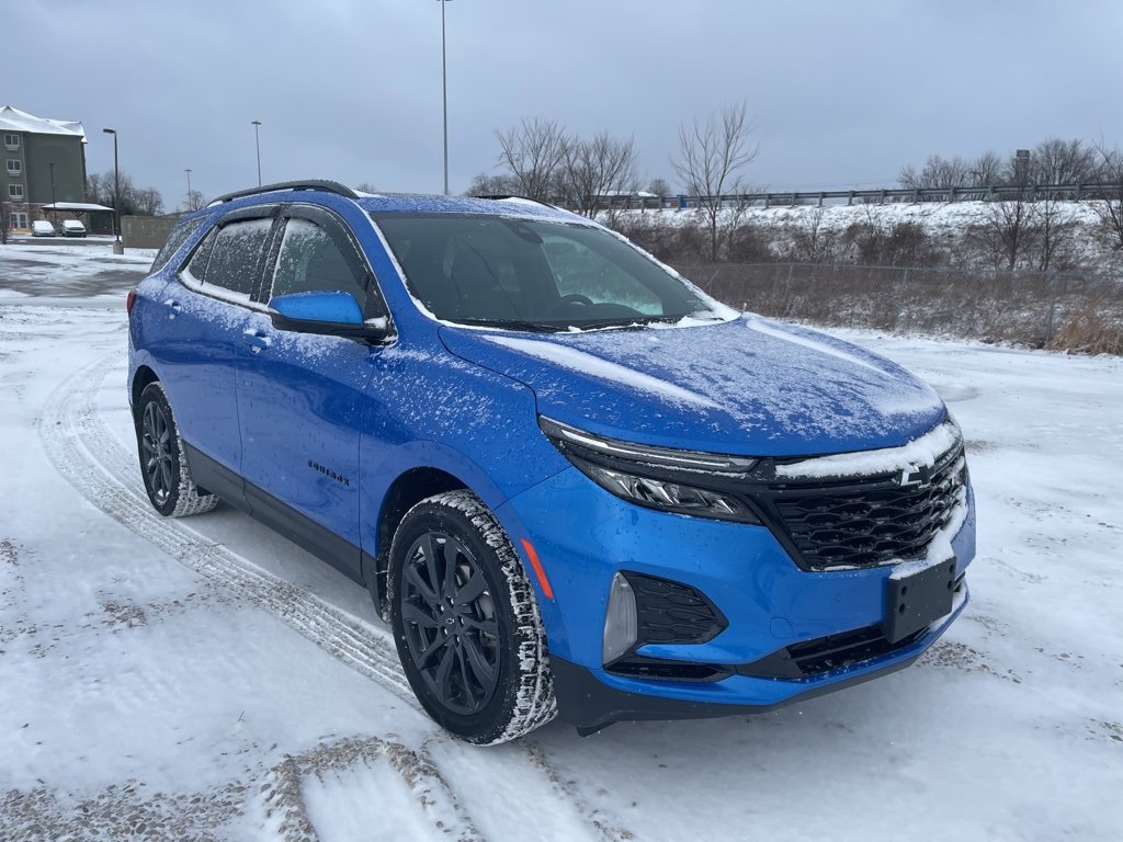 Used 2024 Chevrolet Equinox RS w/ RS Leather Package image 3