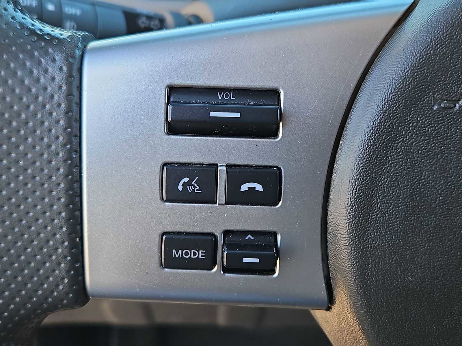 Used 2015 Nissan Xterra S w/ Value Package image 23