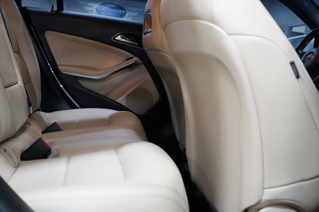 Used 2019 Mercedes-Benz CLA 250 image 19