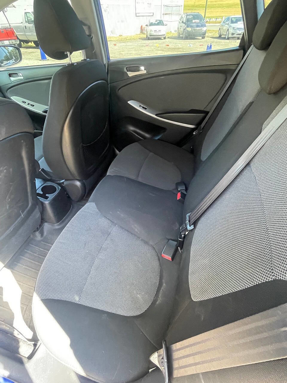 Used 2013 Hyundai Accent GS FWD image 8