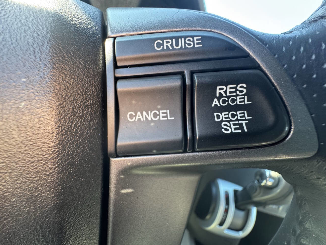 Used 2011 Honda Pilot EX-L image 16