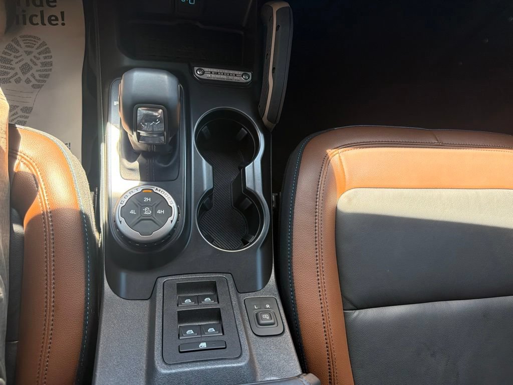 Used 2024 Ford Bronco Outer Banks AWD/4WD image 27