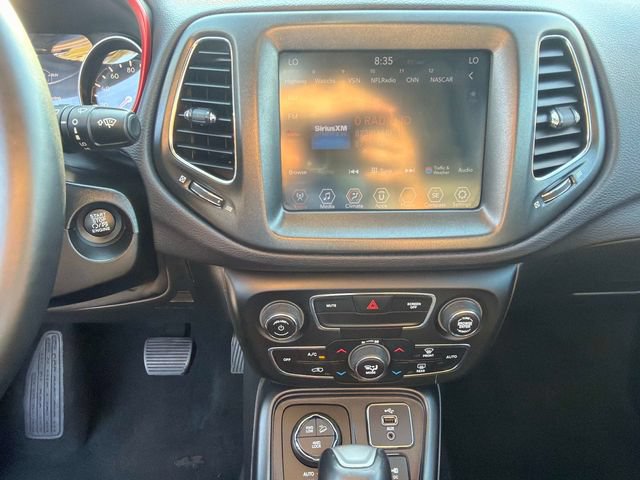 Used 2018 Jeep Compass Trailhawk AWD/4WD image 27
