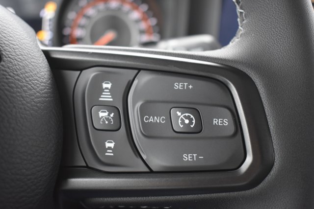 New 2026 Jeep Wrangler Unlimited Rubicon w/ Technology Group image 21