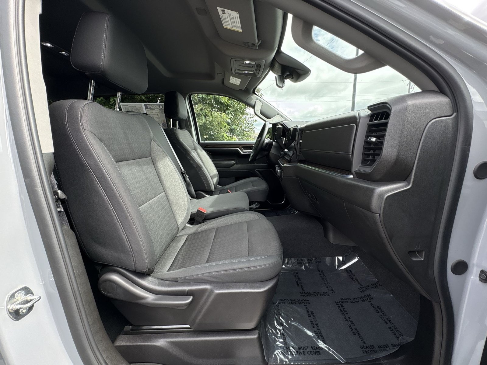 Used 2024 Chevrolet Silverado 1500 RST AWD/4WD image 26