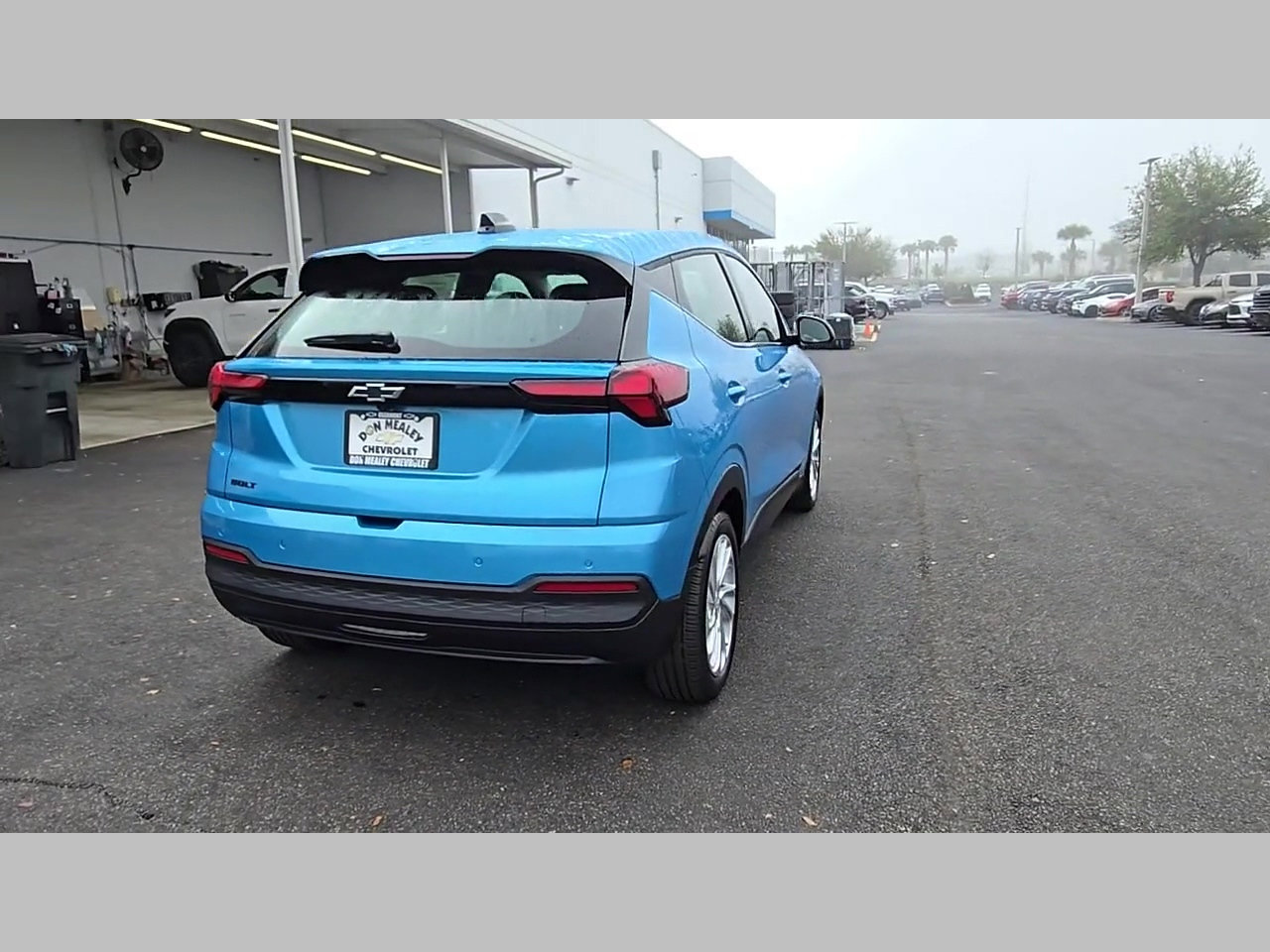 New 2027 Chevrolet Bolt LT w/ Comfort Package image 18