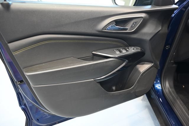 Used 2024 Chevrolet Trax LT w/ Driver Confidence Package FWD image 24