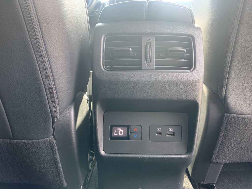 Used 2023 Nissan Rogue SL w/ SL Premium Package image 8