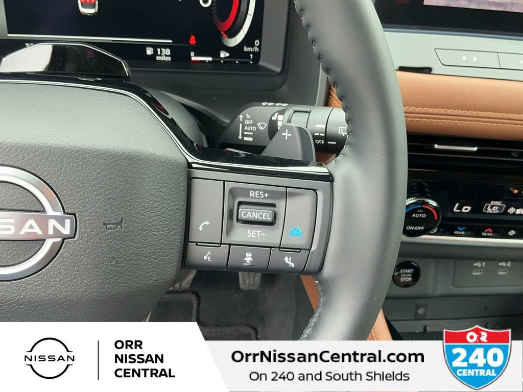 Used 2025 Nissan Rogue Platinum w/ Tech Package image 21