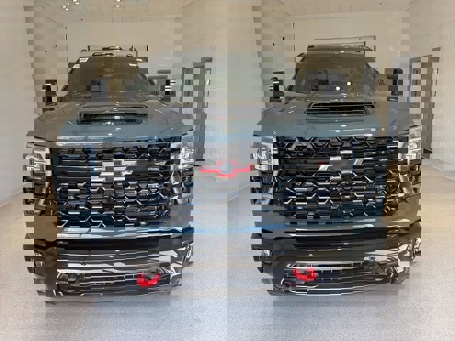 New 2026 Chevrolet Silverado 2500 ZR2 image 2