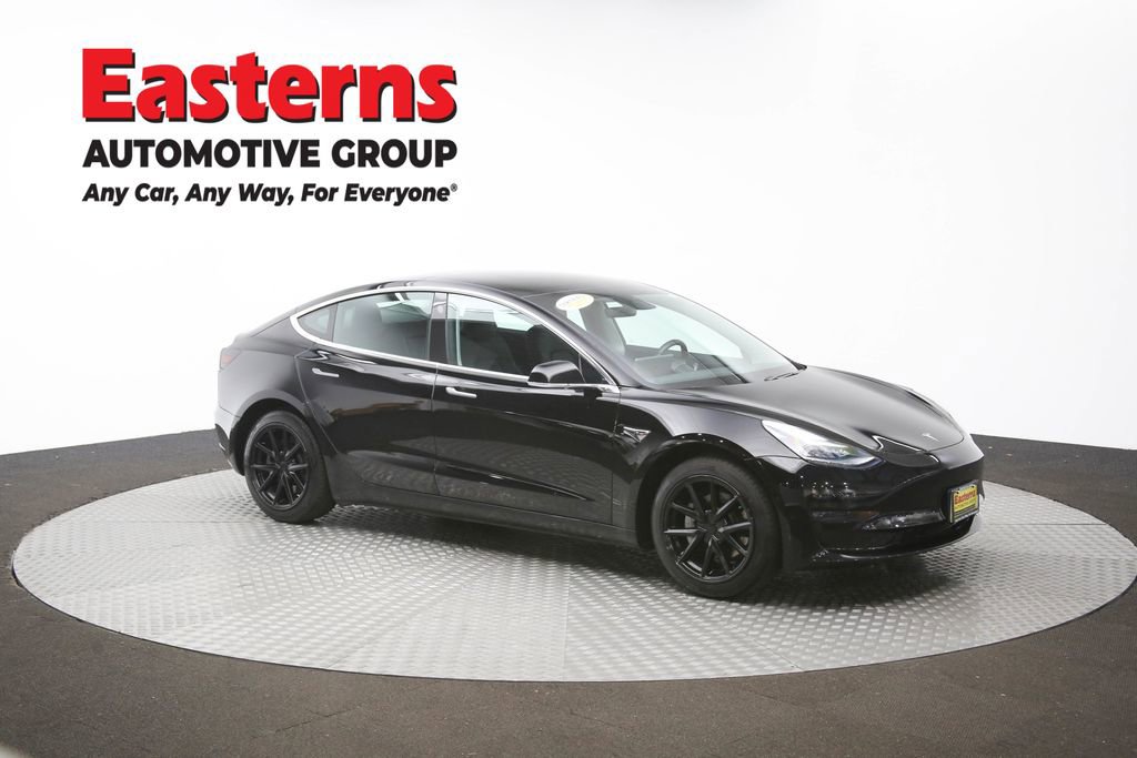 Used 2019 Tesla Model 3 Standard Range image 44