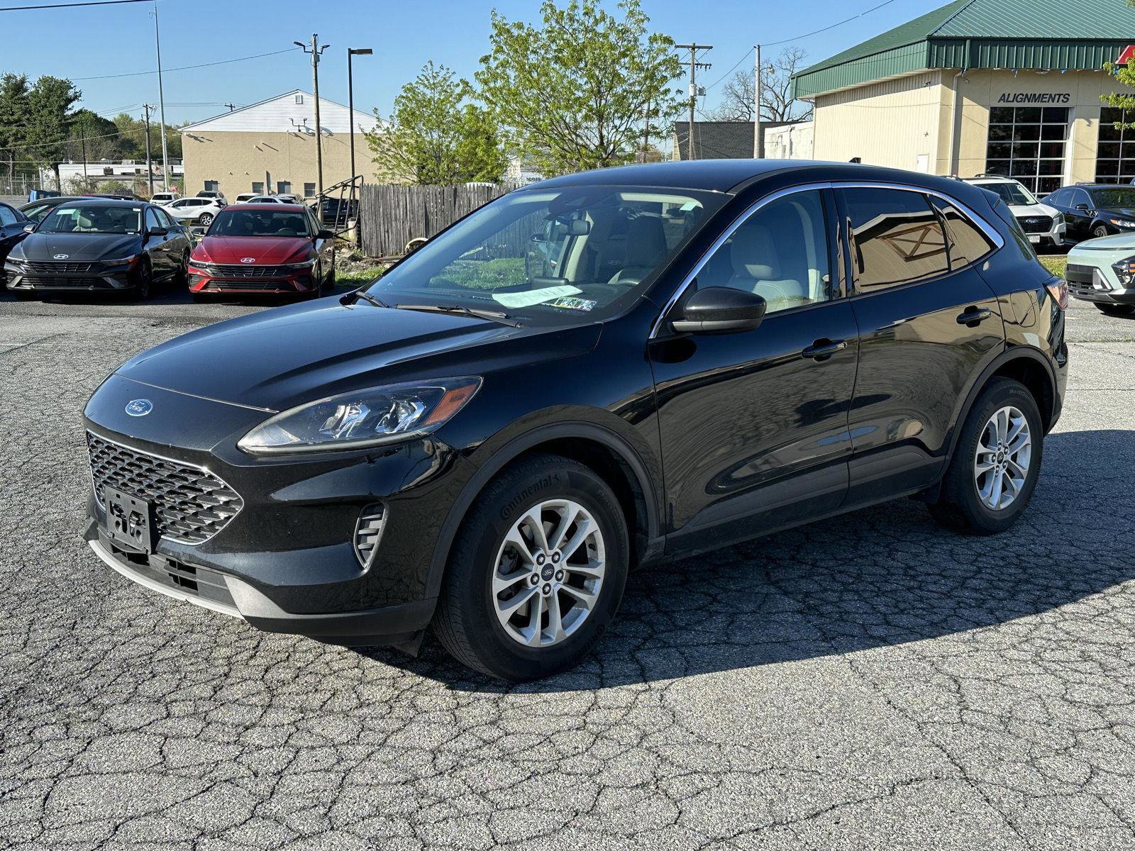 Used 2020 Ford Escape SE image 4