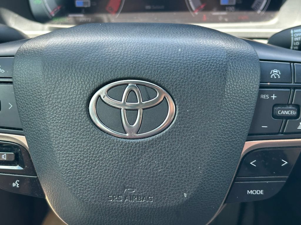 Certified 2023 Toyota Crown AWD/4WD image 35