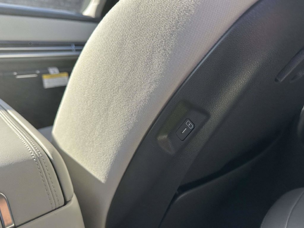 New 2026 Hyundai Santa Fe SE AWD/4WD image 11