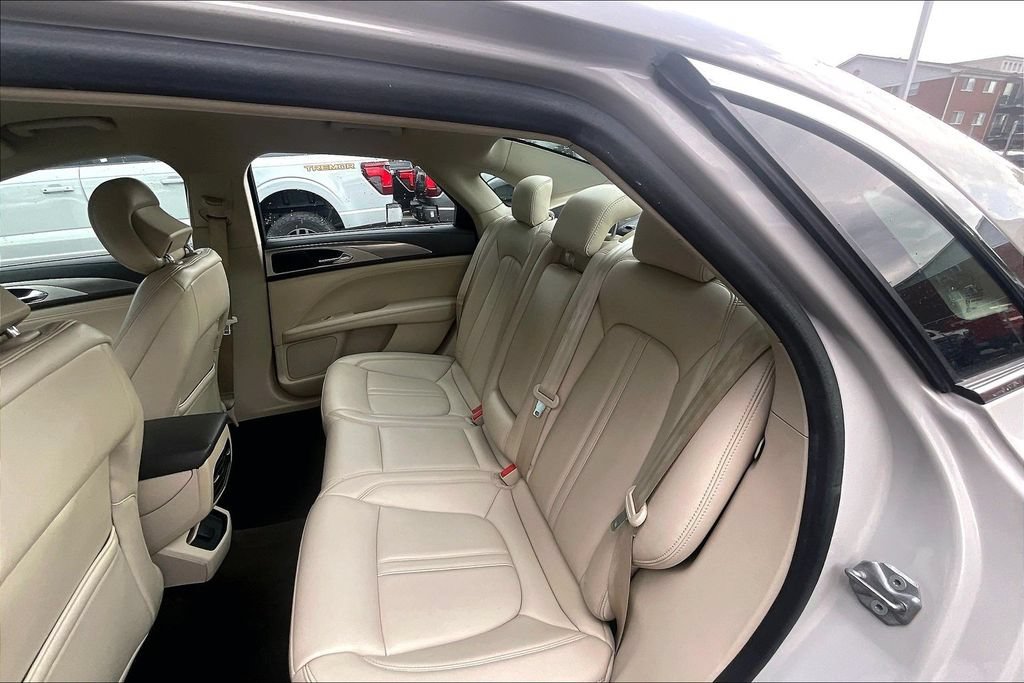 Used 2019 Lincoln MKZ Premiere FWD image 24