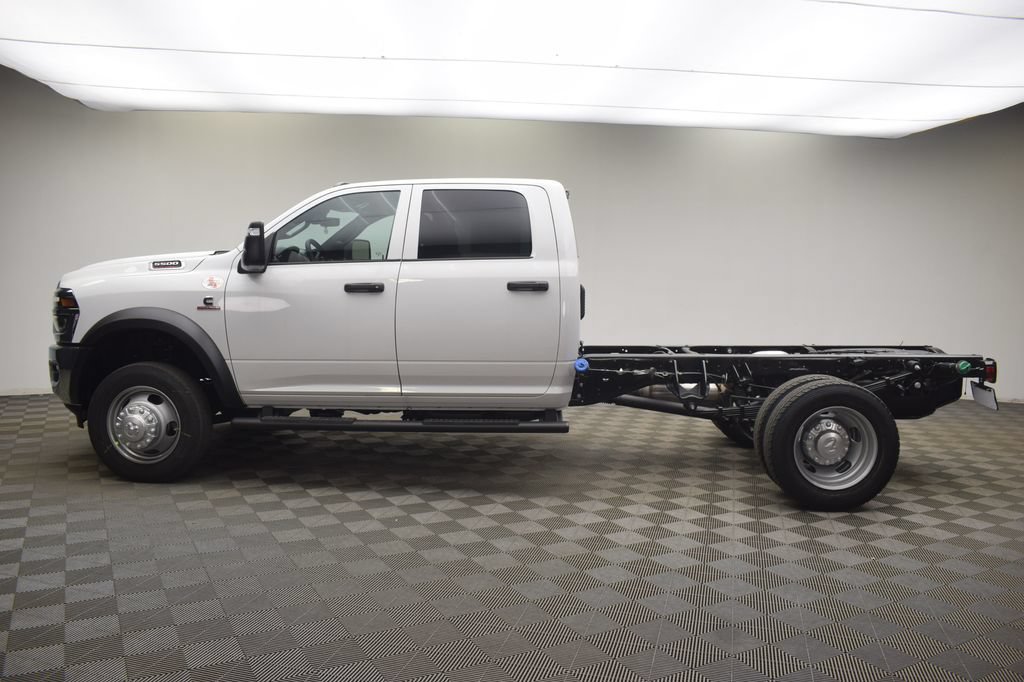 New 2026 RAM 5500 Tradesman AWD/4WD image 14