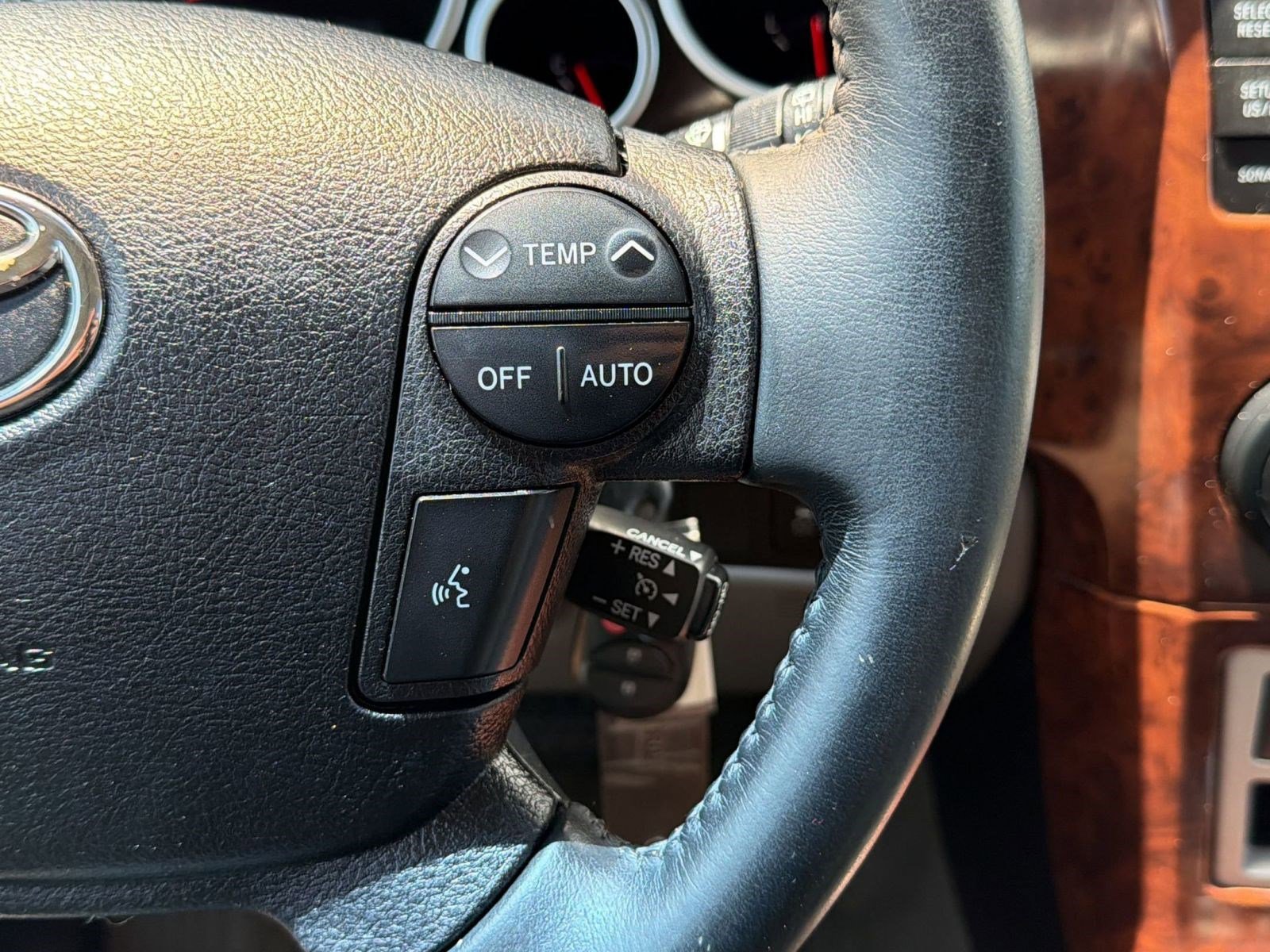 Used 2008 Toyota Sequoia Limited RWD image 27