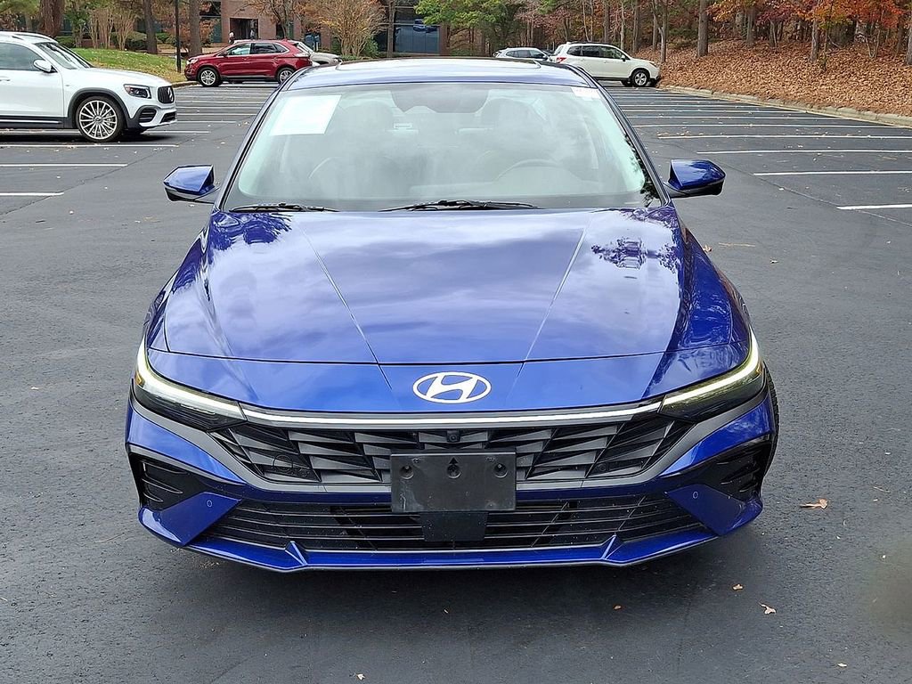 Used 2024 Hyundai Elantra Limited image 29