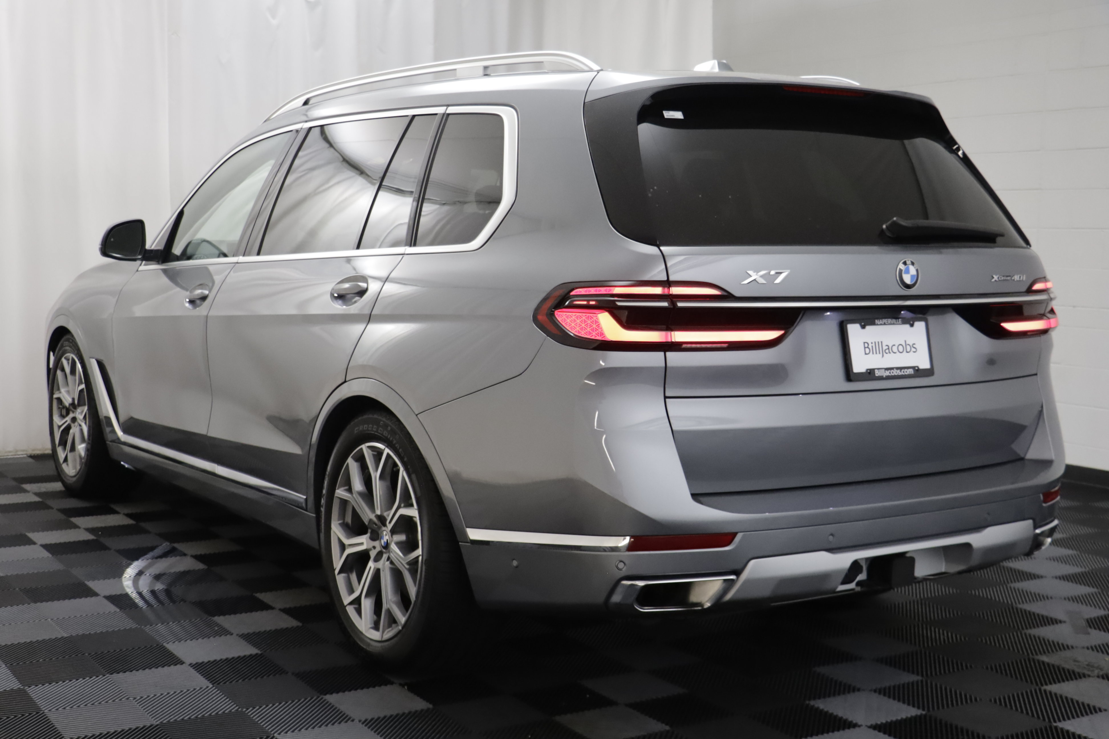 Used 2026 BMW X7 xDrive40i w/ Executive Package AWD/4WD image 16
