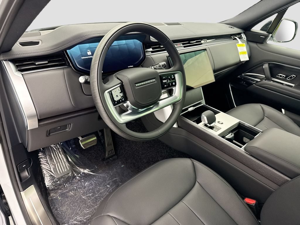 New 2026 Land Rover Range Rover Long Wheelbase SE AWD/4WD image 9