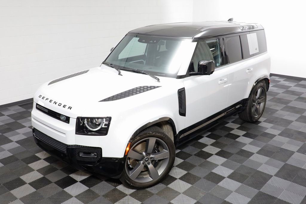 Used 2023 Land Rover Defender 110 V8 image 2