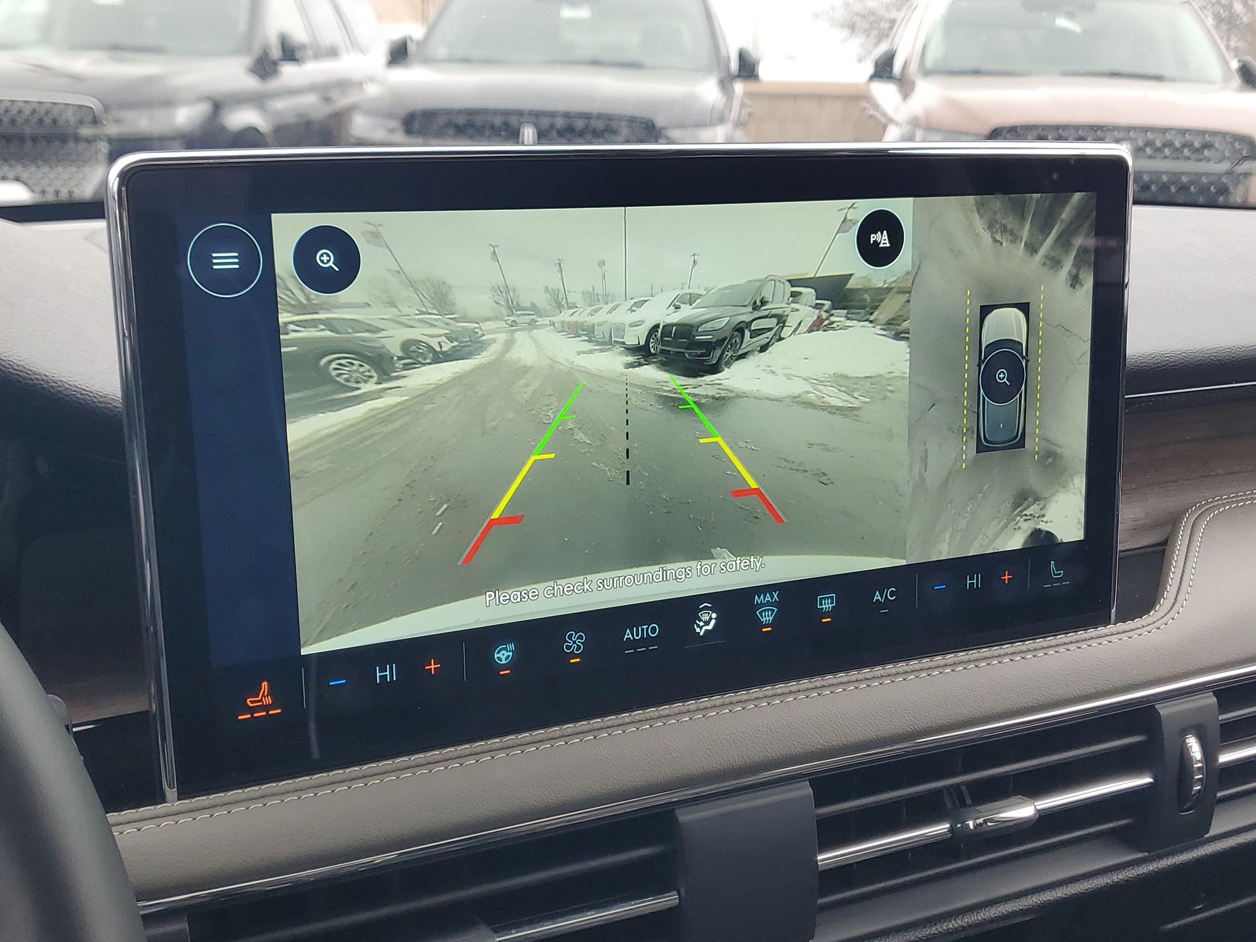 New 2025 Lincoln Corsair Reserve w/ Equipment Group 202A image 21