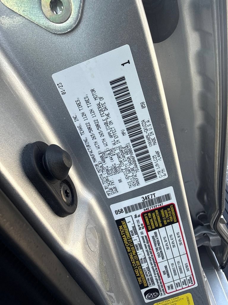 Used 2023 Toyota Sequoia Capstone AWD/4WD image 22