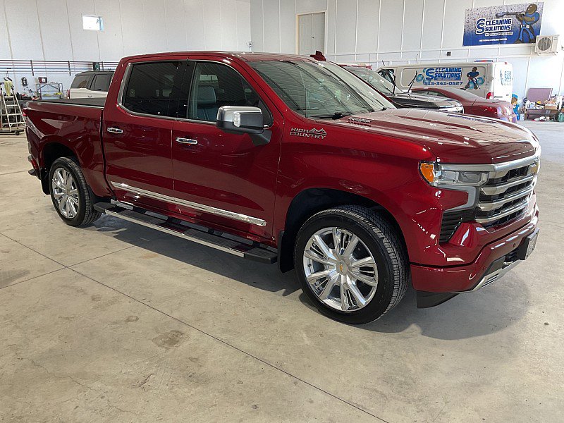 Used 2023 Chevrolet Silverado 1500 High Country w/ High Country Premium Package image 5