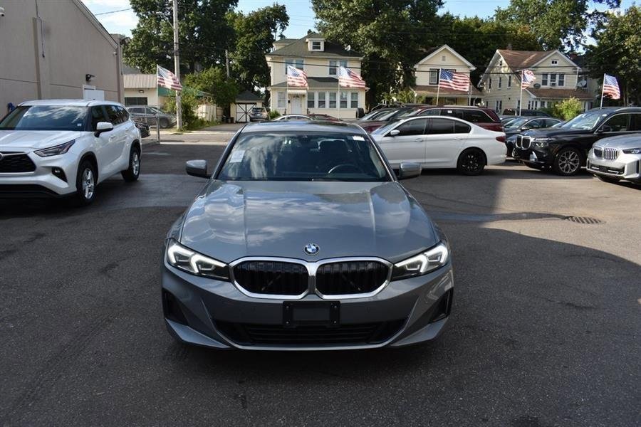 Used 2024 BMW 330i xDrive Sedan w/ Premium Package image 3