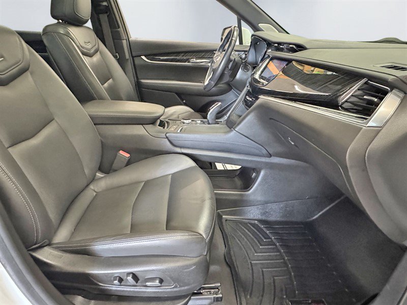 Used 2022 Cadillac XT6 Premium Luxury AWD/4WD image 28