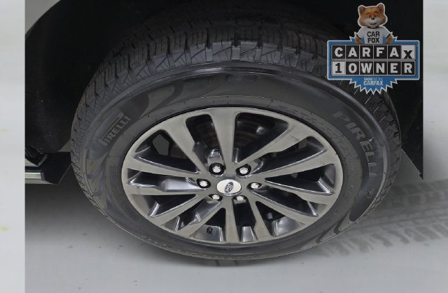 Used 2019 Ford Expedition Limited w/ Equipment Group 301A AWD/4WD image 19