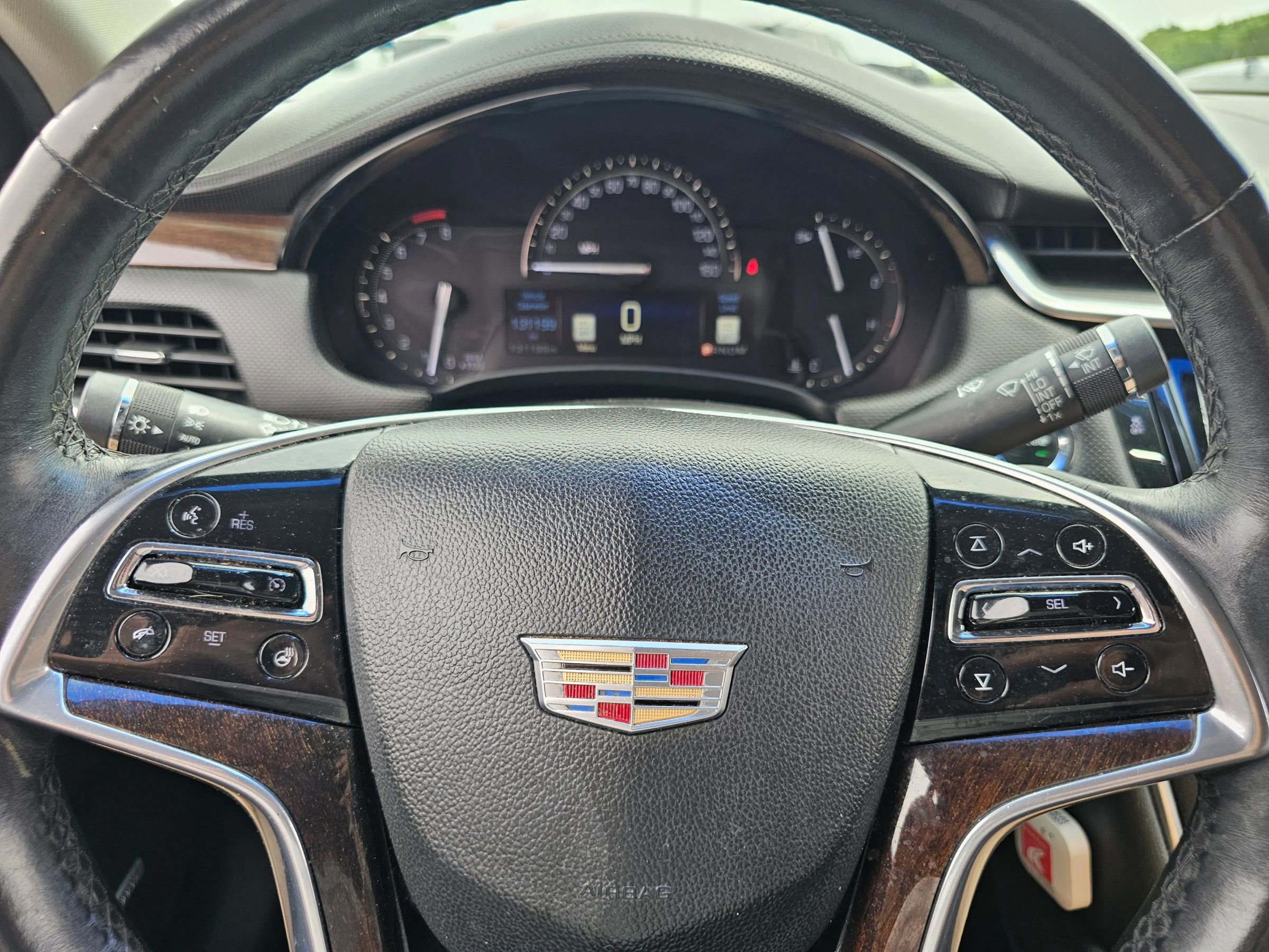 Used 2017 Cadillac XTS Luxury FWD image 10