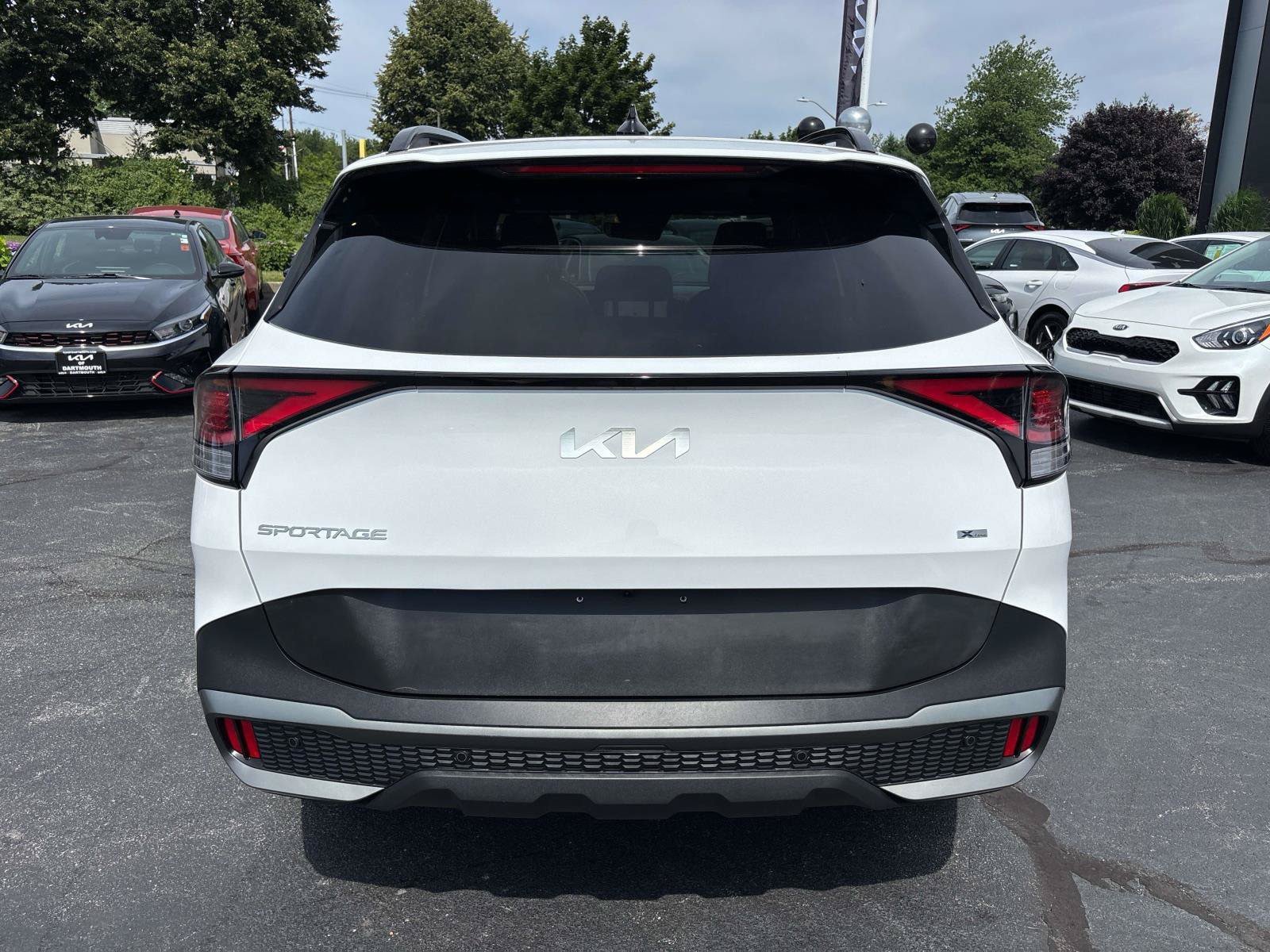 Used 2023 Kia Sportage X-Line w/ X-Line Premium Package AWD/4WD image 3