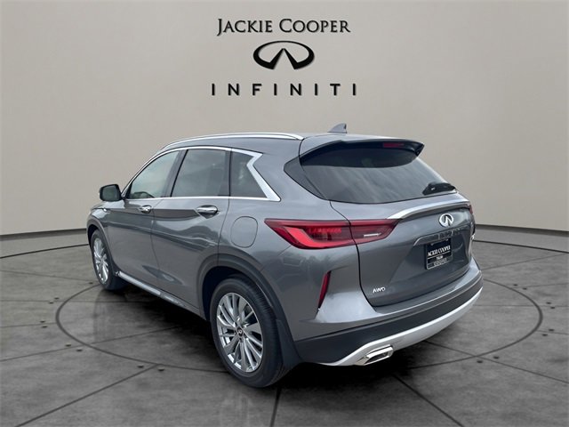 New 2025 INFINITI QX50 Luxe image 3